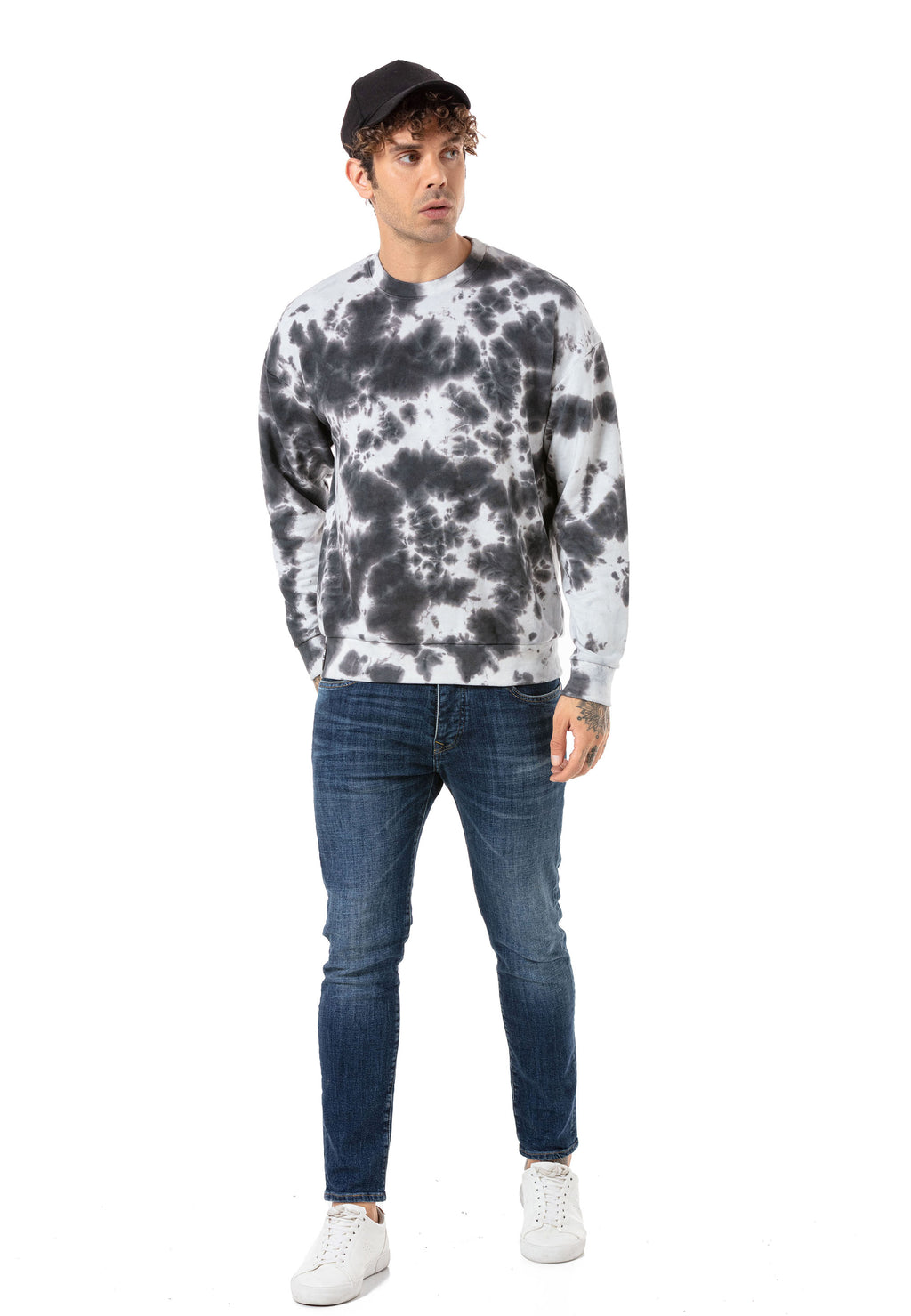 Oversized Batik Sweatshirt