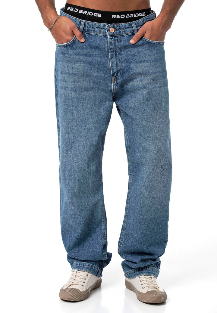 Relaxed Fit Jeans