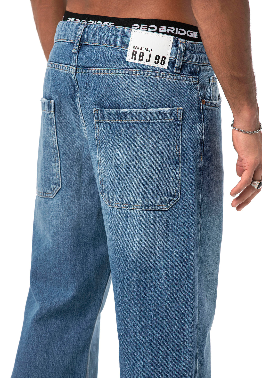 Relaxed Fit Jeans