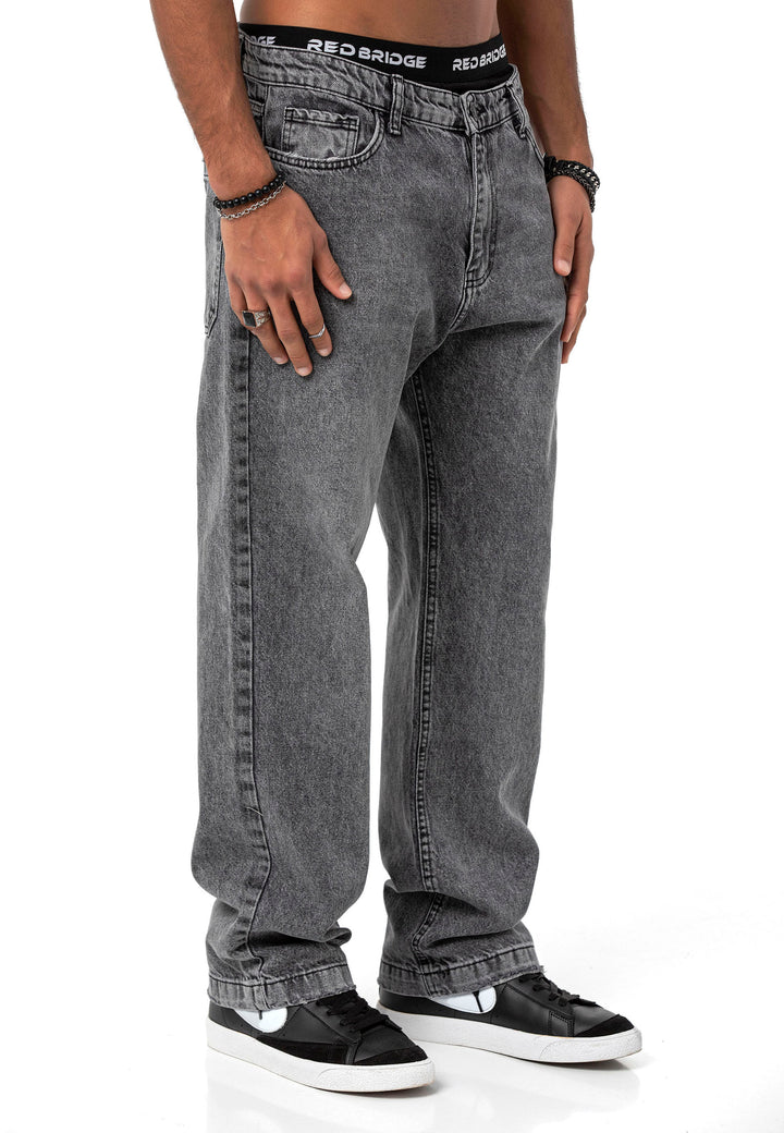 Relaxed Fit Jeans
