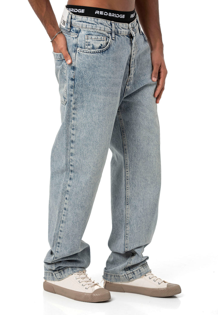 Relaxed Fit Jeans