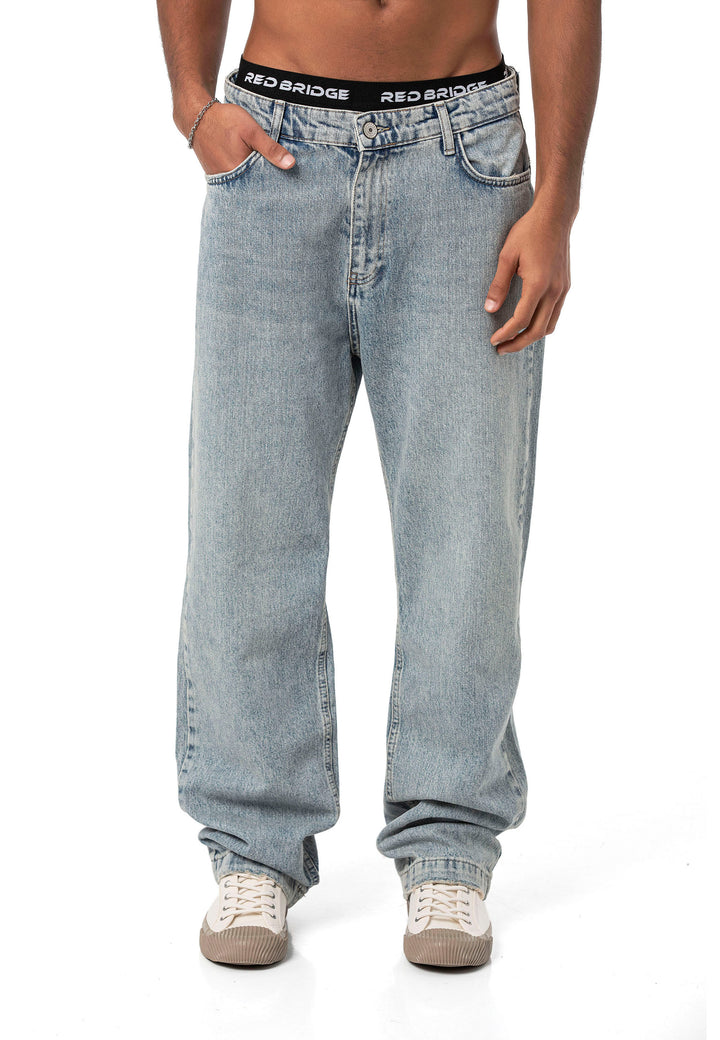 Relaxed Fit Jeans