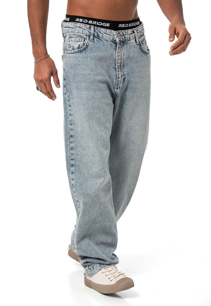 Relaxed Fit Jeans