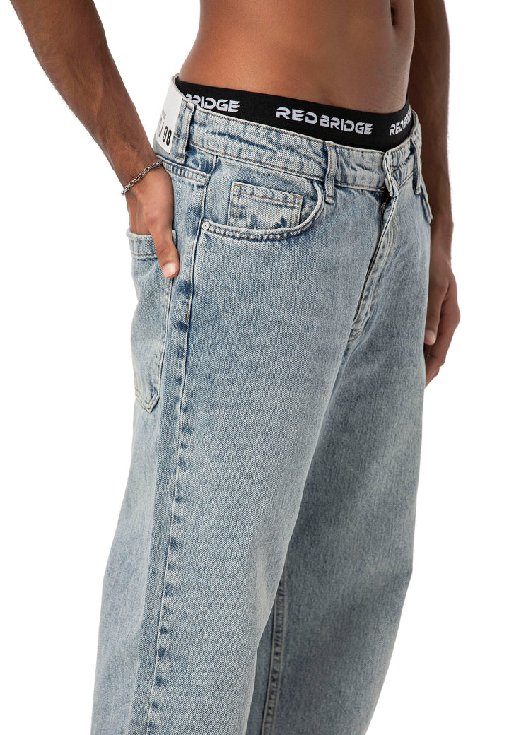 Relaxed Fit Jeans