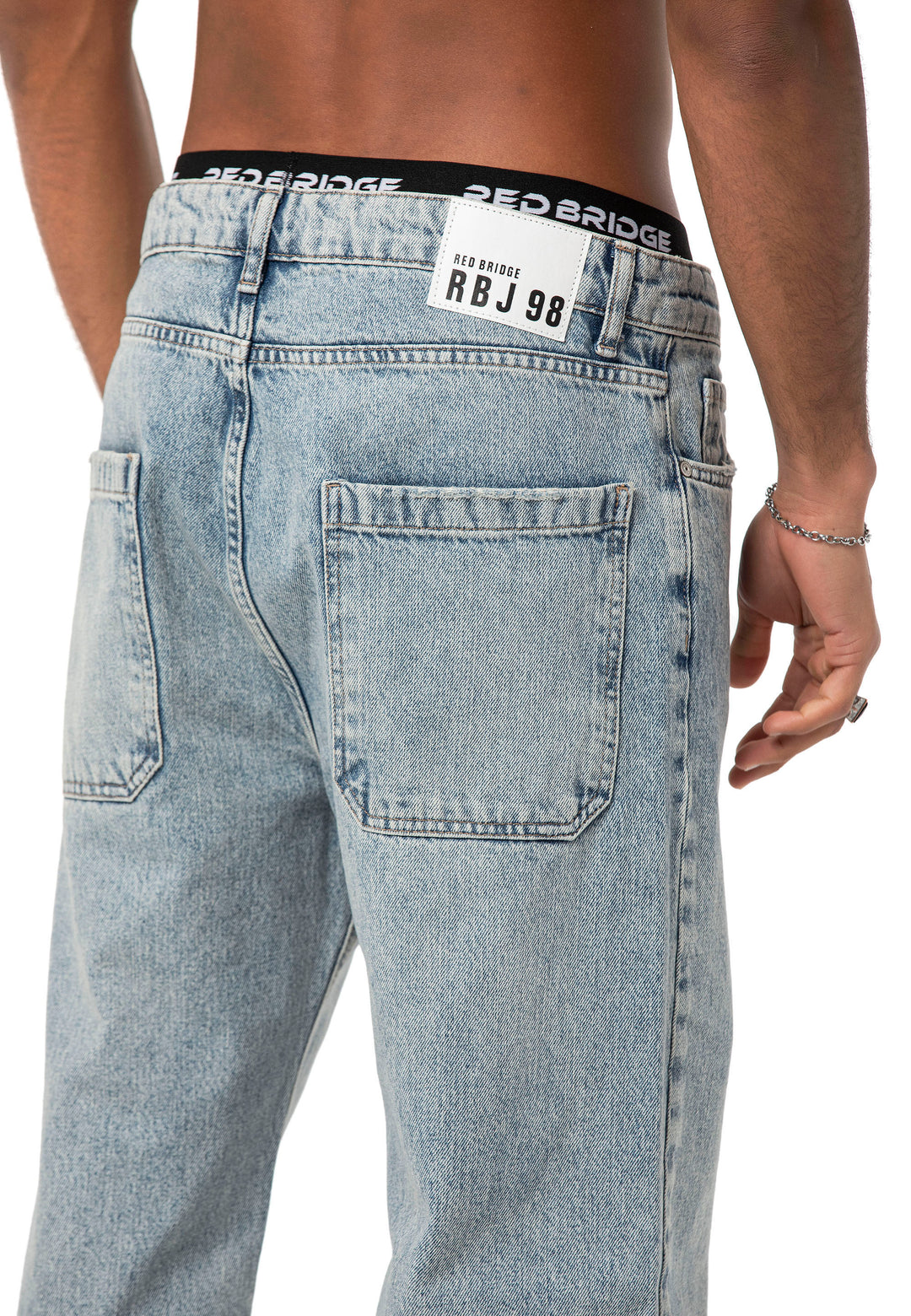 Relaxed Fit Jeans